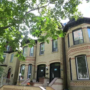 keppner-guesthouse.niagara-fallshotels.com/